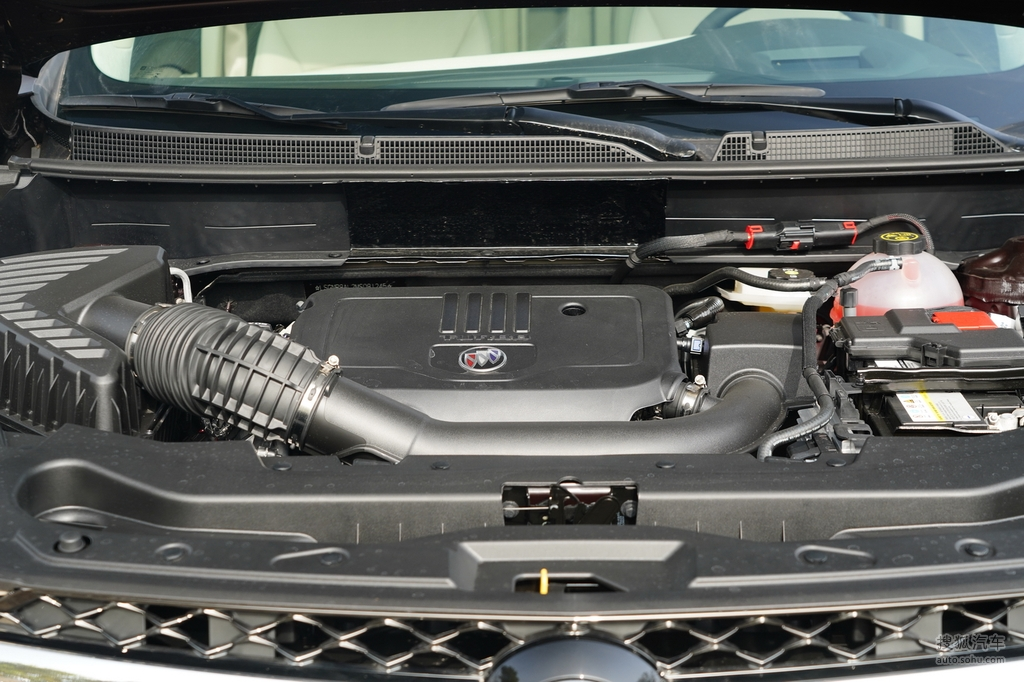 汽車發動機如何清理？